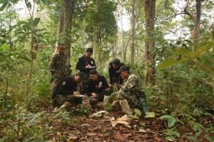 Thailand/HKK | KUFF training with ranger at Huai Kha Khaeng Wildlife Sanctuary | DNP/WCS Thailand | KUFF training with ranger 2