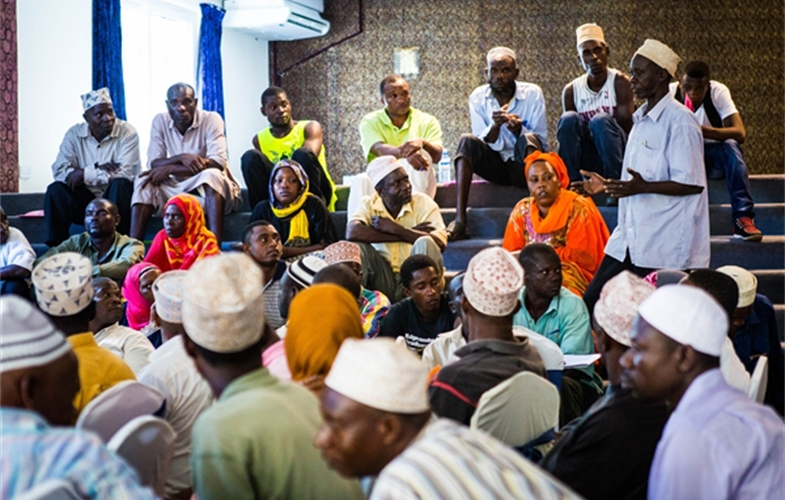 Participants from communities along the coast of East Africa discuss fishing regulations at a recent fisher forum. CREDIT: E. Darling/WCS